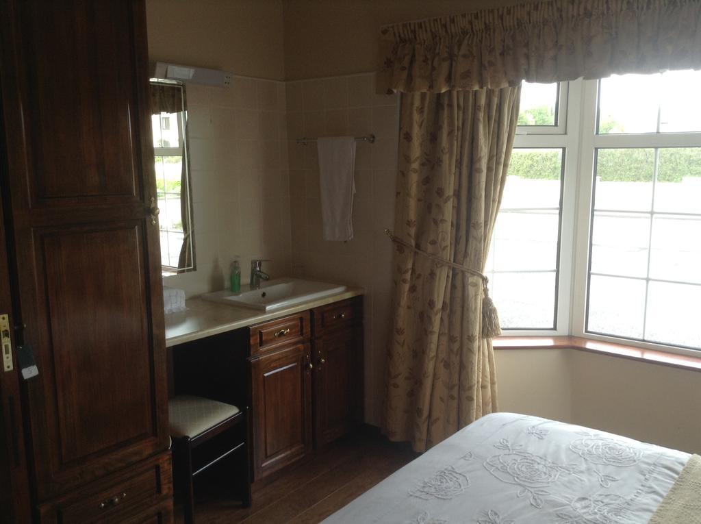 Bed and Breakfast Hillcrest View Кілраш Номер фото